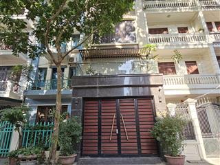 Cho thuê nhà nguyễn trãikhuất duy tiếnthanh xuân 60m2 x 5t, phân lô3 làn ô tô tránh. giá 19tr