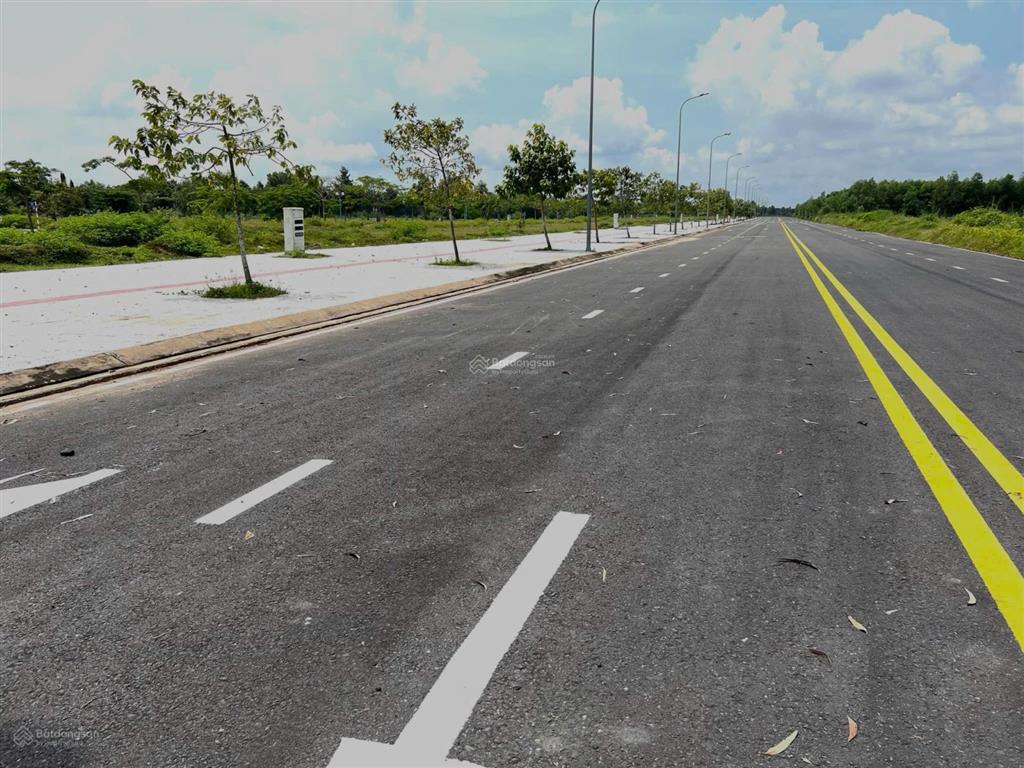 Lô diện tích nhỏ 138m ngang 6m nằm trục đường lớn 17m cắt lỗ thêm 150tr so với giá mua 2022.