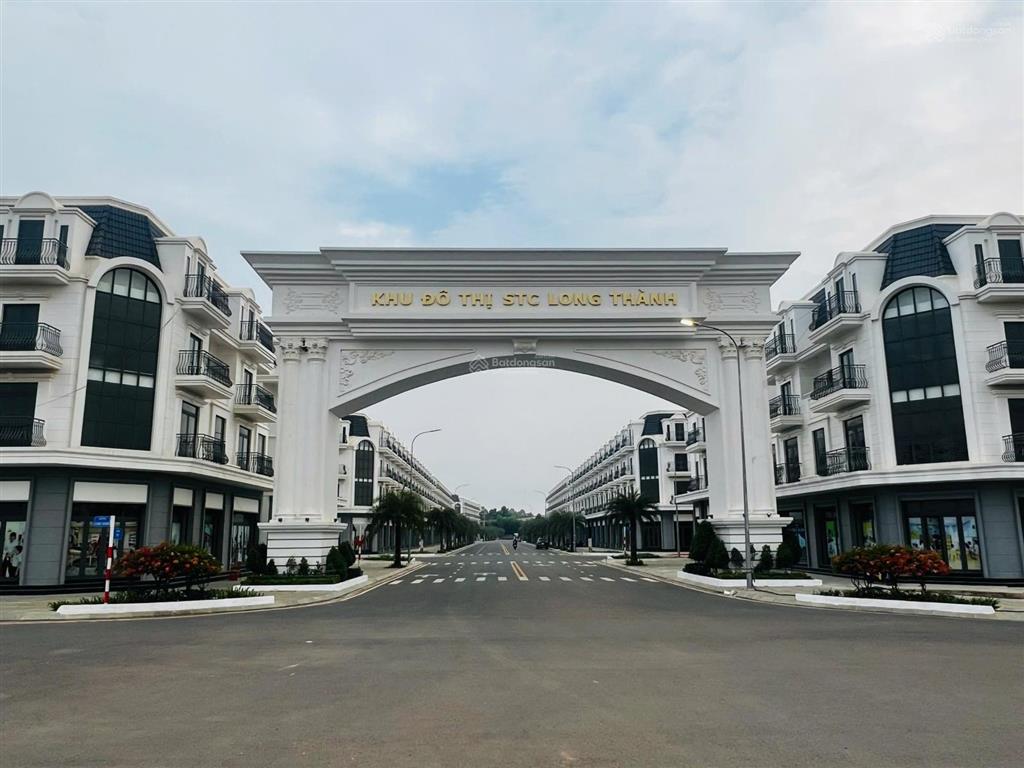 Định cư cần bán nhanh lô xẻ khe 2 mặt tiền 7x20 cực hiếm, sẵn sổ công chứng, xây hotel bao vip
