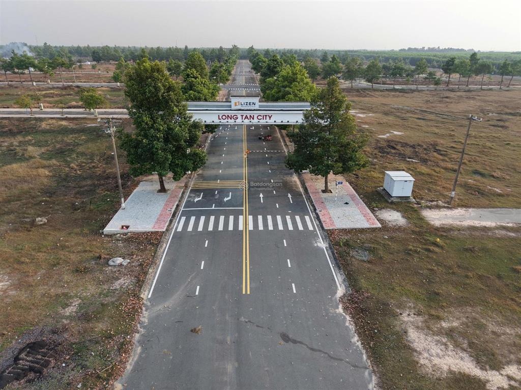 Cắt lỗ sâu bán nhanh hiếm có 1 lô ngang 10m hướng nam giá 12,x tr/m long tân city mặt tiền 25c