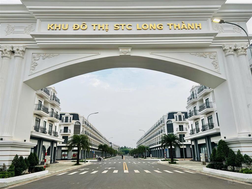 Bán nhanh lỗ vốn lô đất 2 mặt tiền đường lớn thông dài thuộc khu đô thị stc long thành