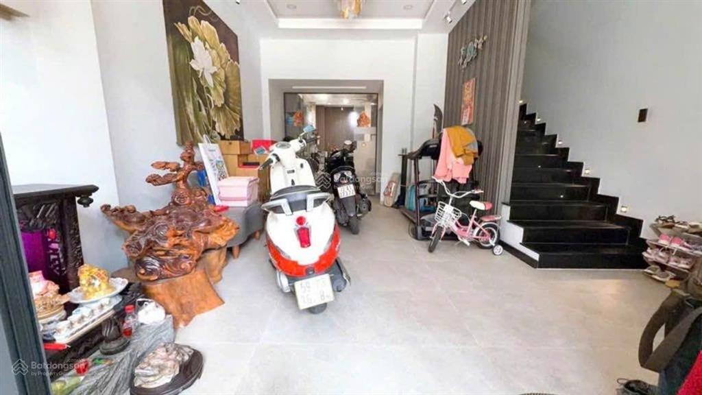 Bán nhà 2 lam sơn, tân bình, 4,7x13m  công nhận 65,1 m2 3 tầng kiên cố, 20,5 tỷ