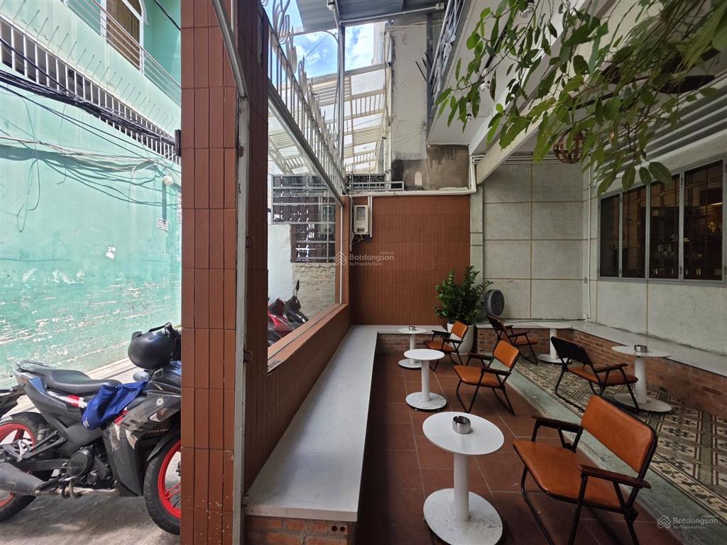 Vị trí hiếm tân định q1 183m2 2 tầng sát mt