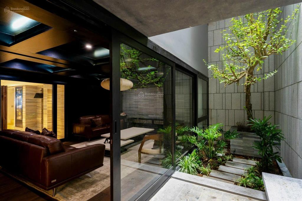 Bảo vật tích sản giá cạnh tranh lõi "phố tỷ phú" phan xích long  hầm 5 tầng tm giá sốc chỉ 36 tỷ
