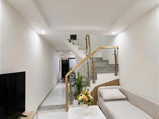 Bán nhà quận 3 chỉ 5,4 tỷ  mt võ văn tần 50m  mới đẹp full nội thất dọn vào ở ngay