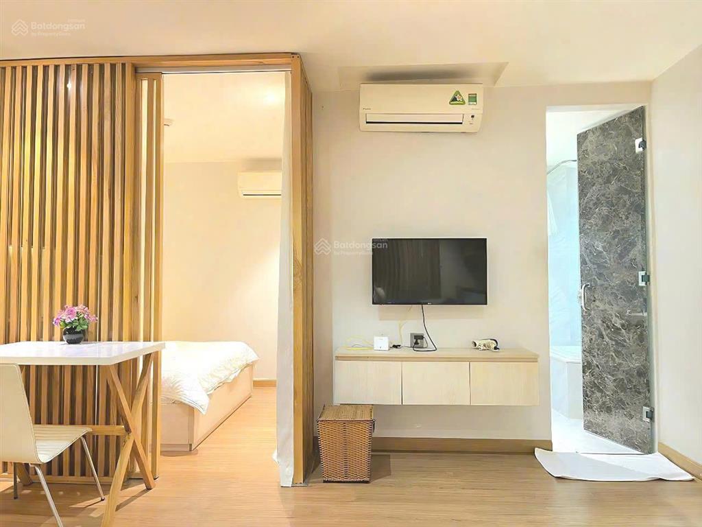 Bán tòa chdv nguyễn cửu vân  sát quận 1  dòng tiền 250 tr/tháng (6%/năm)  pccc đầy đủ