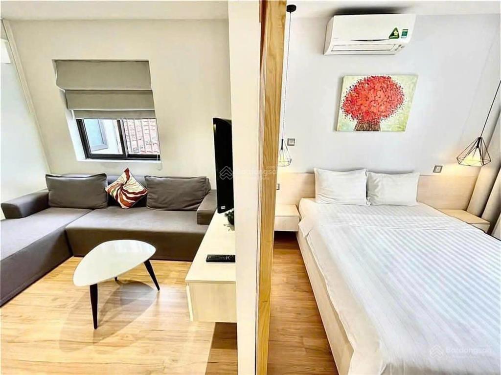 Bán tòa chdv nguyễn cửu vân  sát quận 1  dòng tiền 250 tr/tháng (6%/năm)  pccc đầy đủ