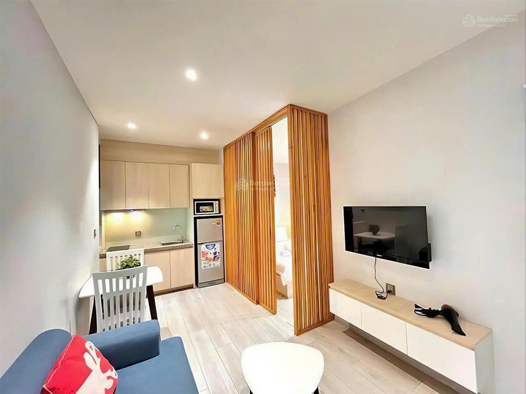 Bán tòa chdv nguyễn cửu vân  sát quận 1  dòng tiền 250 tr/tháng (6%/năm)  pccc đầy đủ