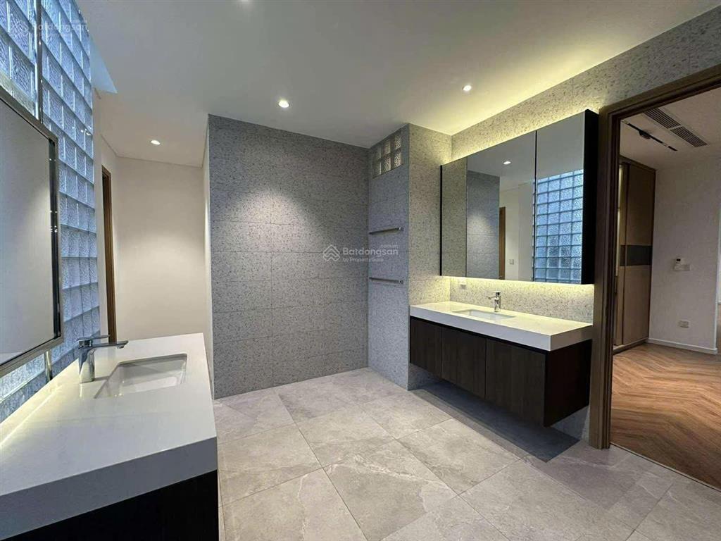 Siêu phẩm biệt thự mới thảo điền  dòng tiền khủng 5.200 usd/tháng  giá 50 tỷ tl  191m 4 tầng