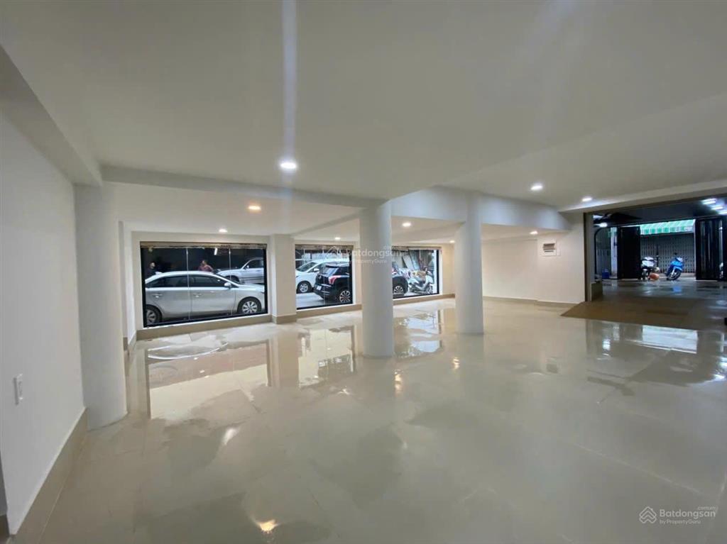 Siêu phẩm góc 2 mt xô viết nghệ tĩnh  ngang 8m  hđ thuê 100 tr/tháng giá 36 tỷ