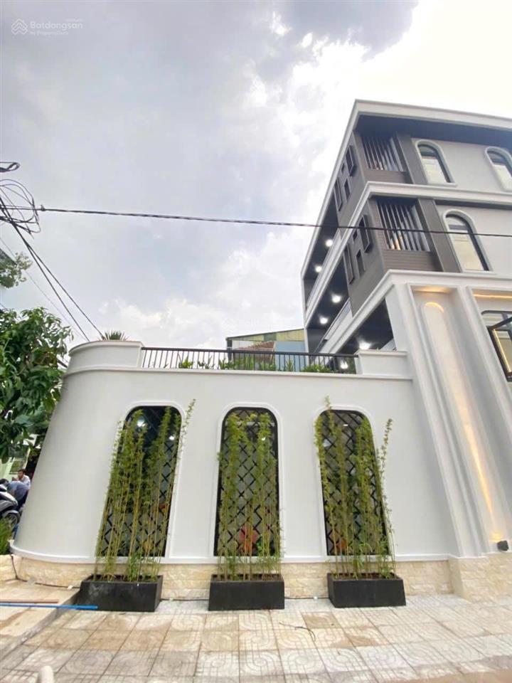 Siêu phẩm góc 2 mt xô viết nghệ tĩnh  ngang 8m  hđ thuê 100 tr/tháng giá 36 tỷ