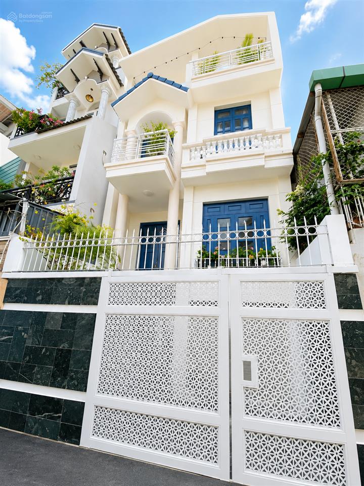 Bán nhà mặt tiền thảo điền  6x15m 4 tầng  dòng tiền 60 tr/tháng  giá chỉ 18 tỷ!