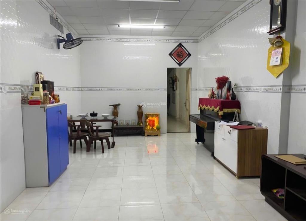 Nhà gần 100m2 giá chỉ 6,3 tỷ khu vực chợ bình triệu, đại học luật, khu dân cư đầy đủ tiện nghi