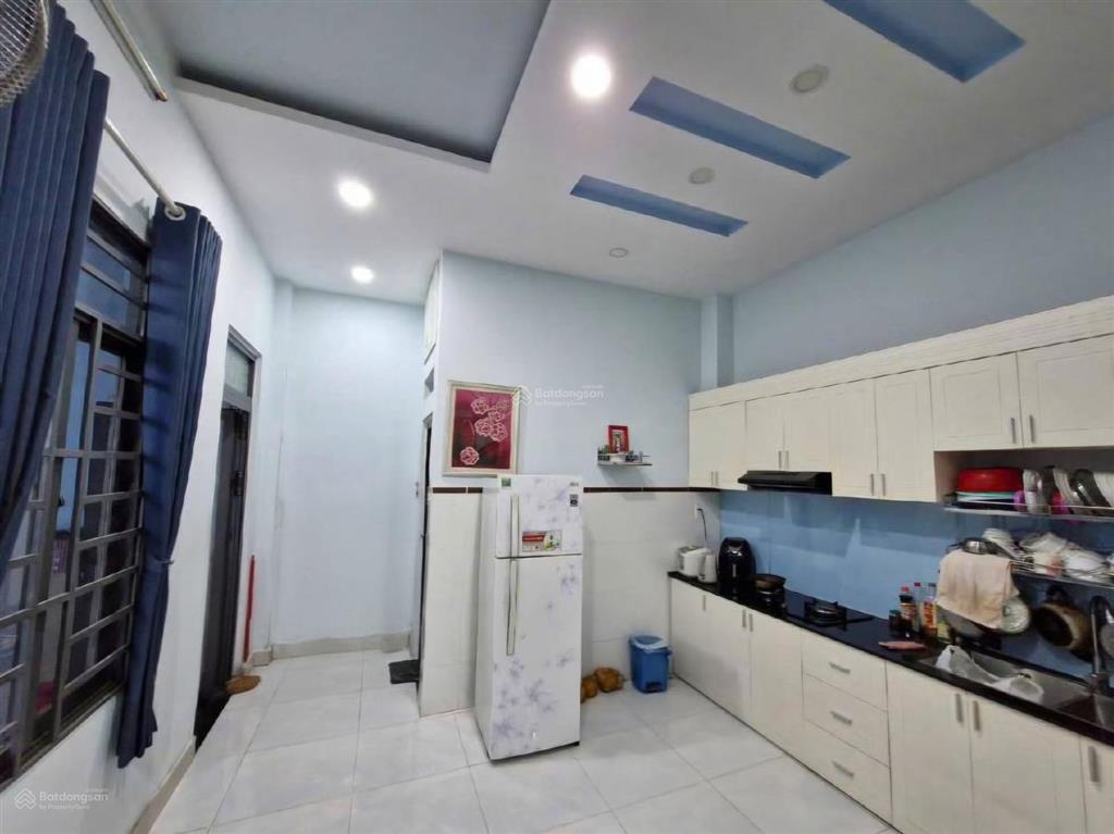 Giá siêu tốt nhà 3 tầng 85m2 gần trục đường phạm văn đồng giá chỉ 6,3 tỷ
