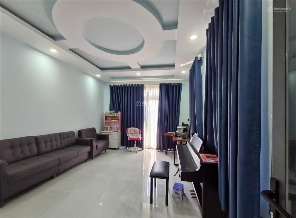 Giá siêu tốt nhà 3 tầng 85m2 gần trục đường phạm văn đồng giá chỉ 6,3 tỷ