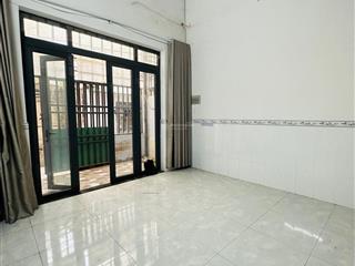 Nhà vị trí đẹp, ngay giga mall, khu dân trí cao, tiện di chuyển trung tâm sài gòn  giá hạt dẻ 5,1t