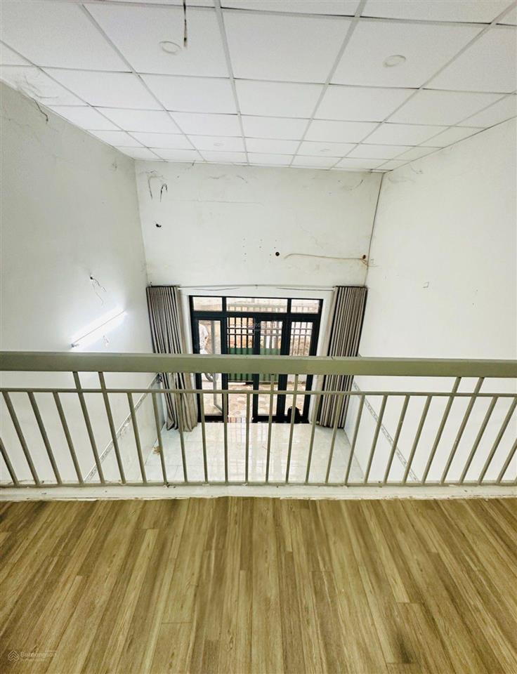 Nhà vị trí đẹp, ngay giga mall, khu dân trí cao, tiện di chuyển trung tâm sài gòn  giá hạt dẻ 5,1t
