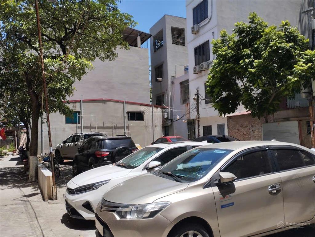 Nhà 3 mặt thoáng oto gần nhà, tdc đại thanh