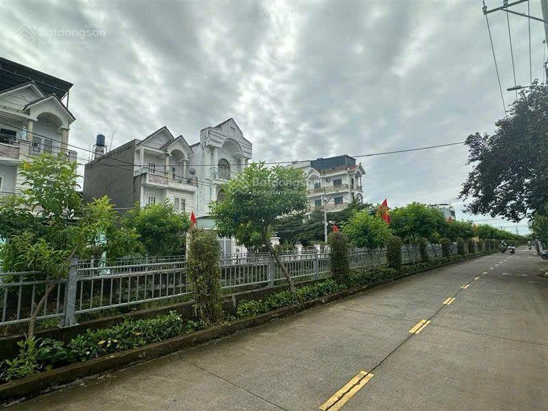 Đất mặt tiền 140m2 tl37 thạnh lộc q12  gần ngã tư ga  ngang 6m giá 8tỷ