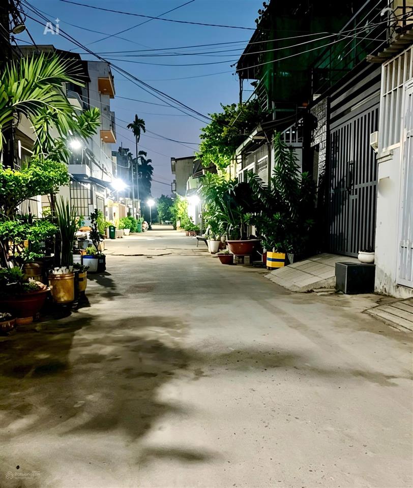Nhà thạnh xuân 40 q12  66m  2 tầng ôtô đỗ cửa  4,2 tỷ