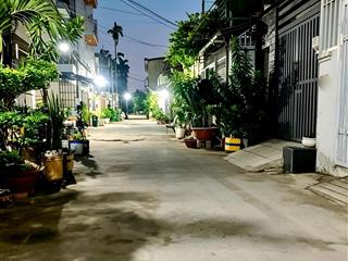 Nhà thạnh xuân 40 q12  66m  2 tầng ôtô đỗ cửa  4,2 tỷ