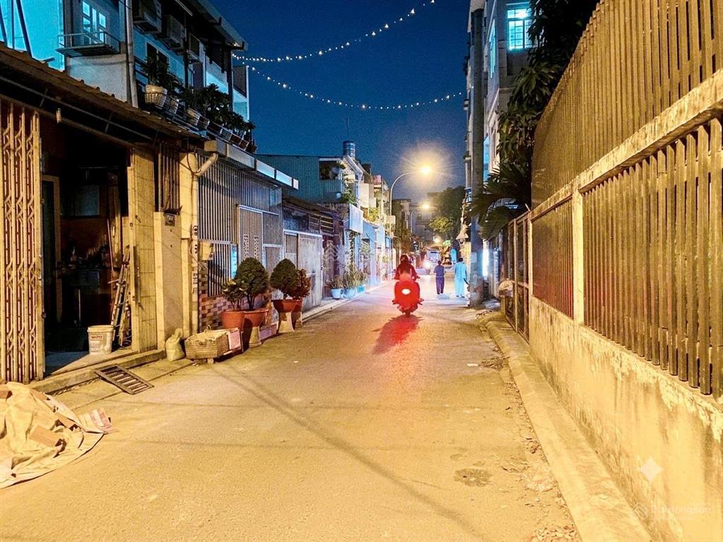 Nhà gần hà huy giáp thạnh lộc q12  45m  nhà mới  hẻm ô tô  2 tầng nhỉnh 4 t.ỷ xíu