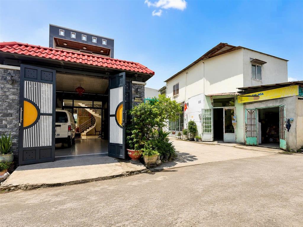 Nhà cấp 4, 185m2 tx25 thạnh xuân q12, gần cđ điện lực  ngang 10m  dòng tiền 12tr/th 8 tỷ