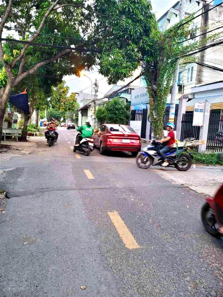 Nhà 3 tầng tl40 thạnh lộc q12  gần hà huy giáp  65m  hẻm ô tô 5,3 tỷ