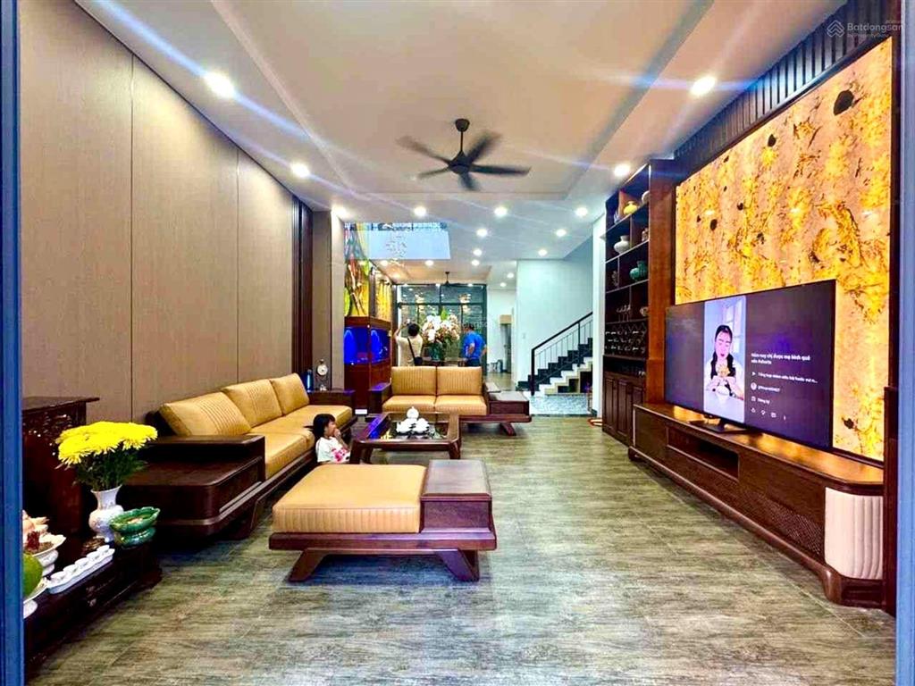 Biệt thự 156m vườn lài an phú đông q12  full nội thất châu âu  hẻm 7m  12,5 tỷ