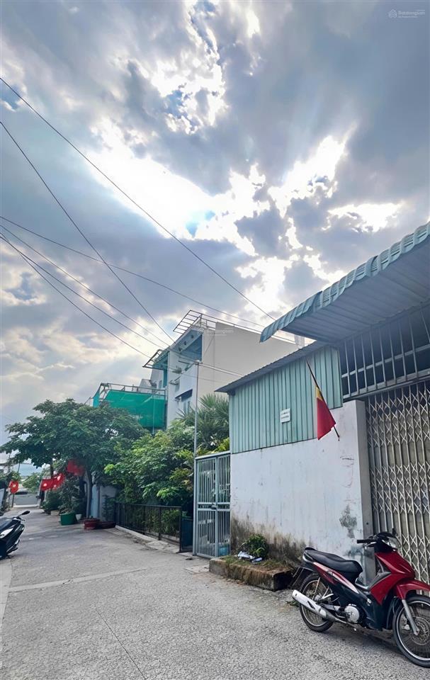 Kho xưởng trục đường hà huy giáp, thạnh lộc q12, dt 162m2, hẻm 7m, shr, nhỉnh 6tỷ