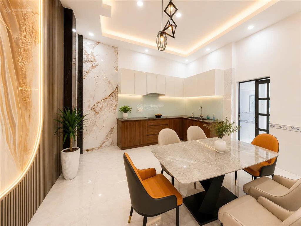 Nhà bán đường hà huy giáp, phường thạnh xuân, q12, dt 68m2, full nội thất, 4, x tỷ