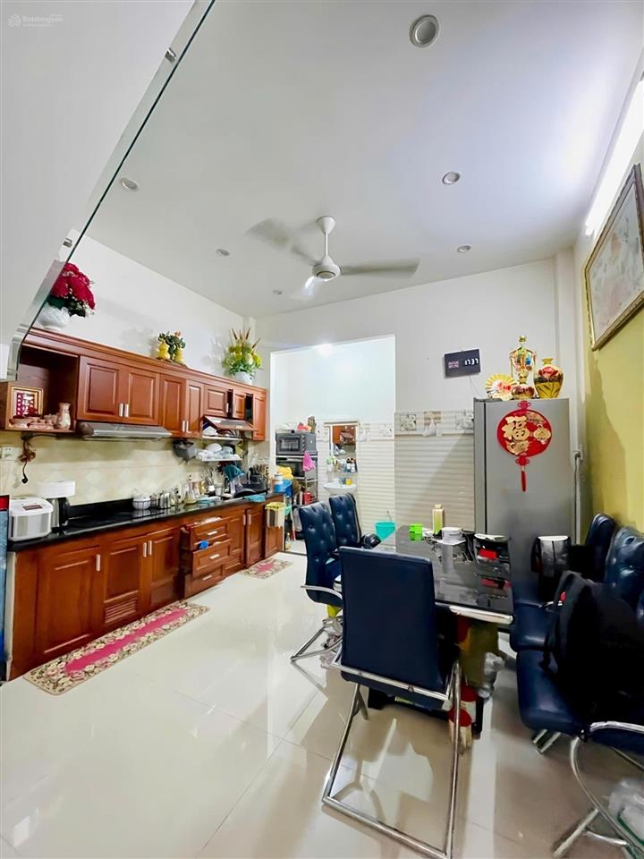 Bán nhà thạnh lộc quận 12 đường tl15 gần hà huy giáp, ngã tư ga, 54m2, hẻm 8m, nhỉnh 5 tỷ