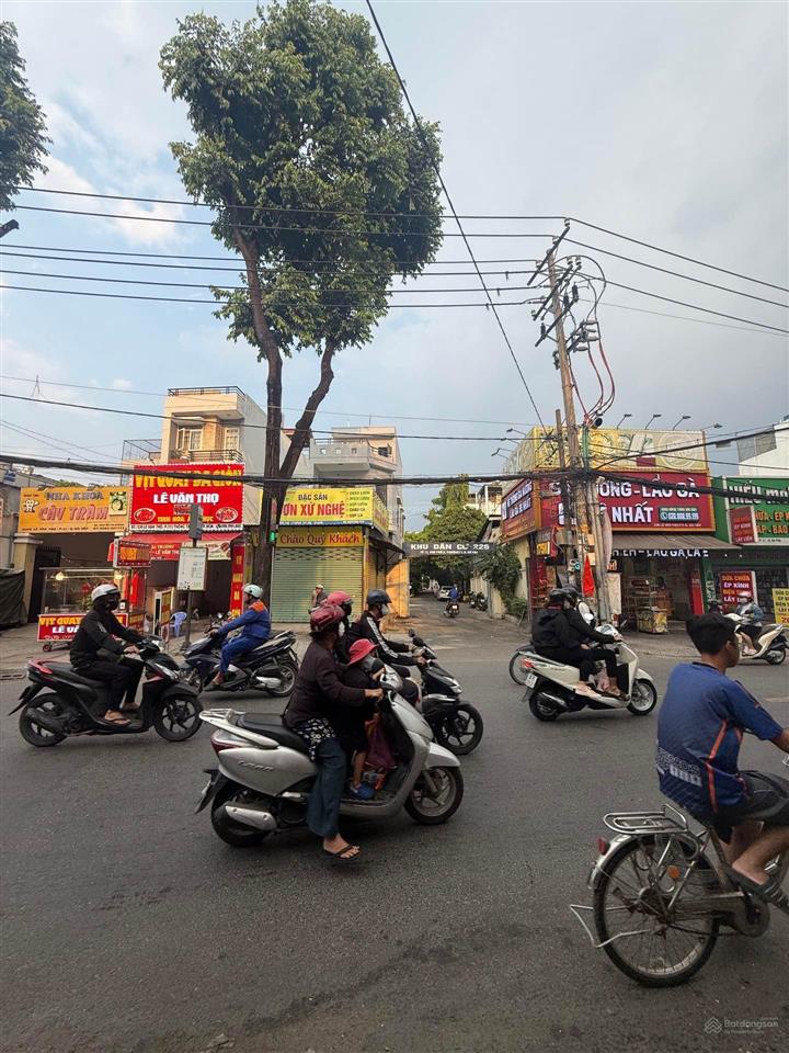 Mặt tiền lê văn thọ, ngay cv làng hoa, lô góc, 4x24, 3 tầng, dòng tiền 27tr/tháng. 15.5tỷ