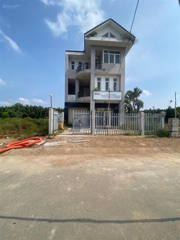 Kdc bộ công an, long thới, nhà bè, thổ cư 210m2, xây theo mẫu 1t2l mái thái, 5.2tỷ