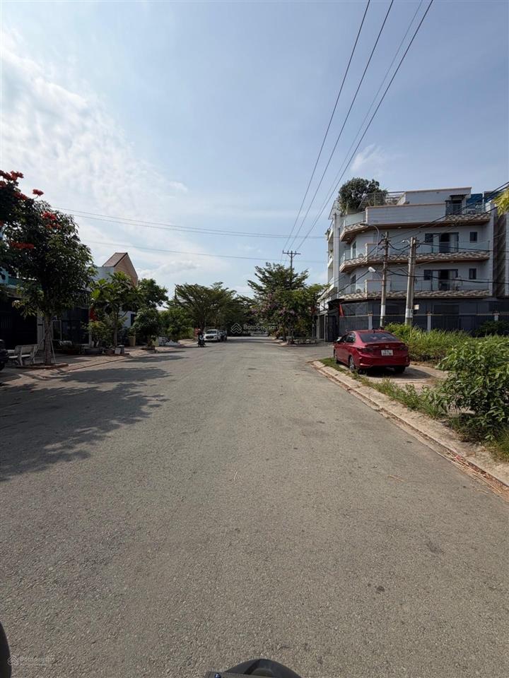 Kdc bộ công an, long thới, nhà bè, thổ cư 210m2, xây theo mẫu 1t2l mái thái, 5.2tỷ
