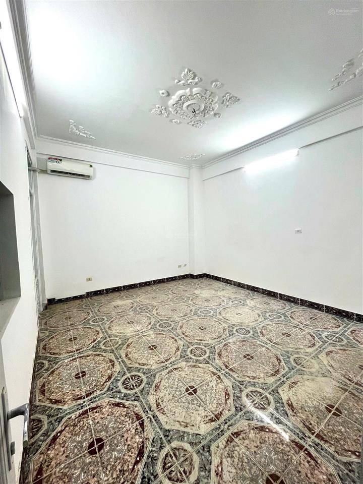 Văn phòng 100m² chia 2 phòng cực đẹp chỉ 14 triệu full tiện ích tại phố nguyễn khang