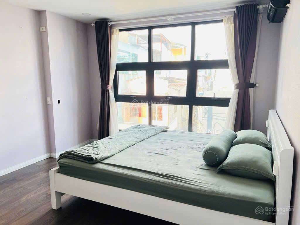 Bán nhà mặt phố 489 huỳnh văn bánh, 11,5 tỷ, 30 m2, 4pn, 4wc, 3 tầng