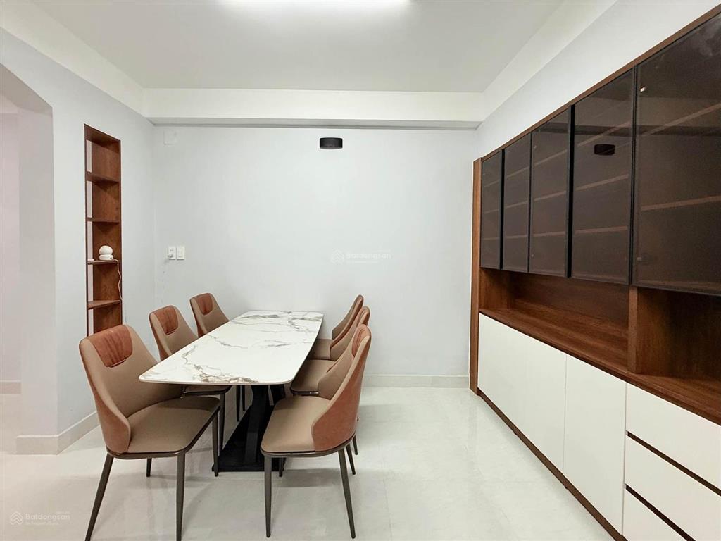 Bán nr 4pn, 4wc tại 48 hồ biểu chánh, 11,7 tỷ, 52m2 giá ưu đãi