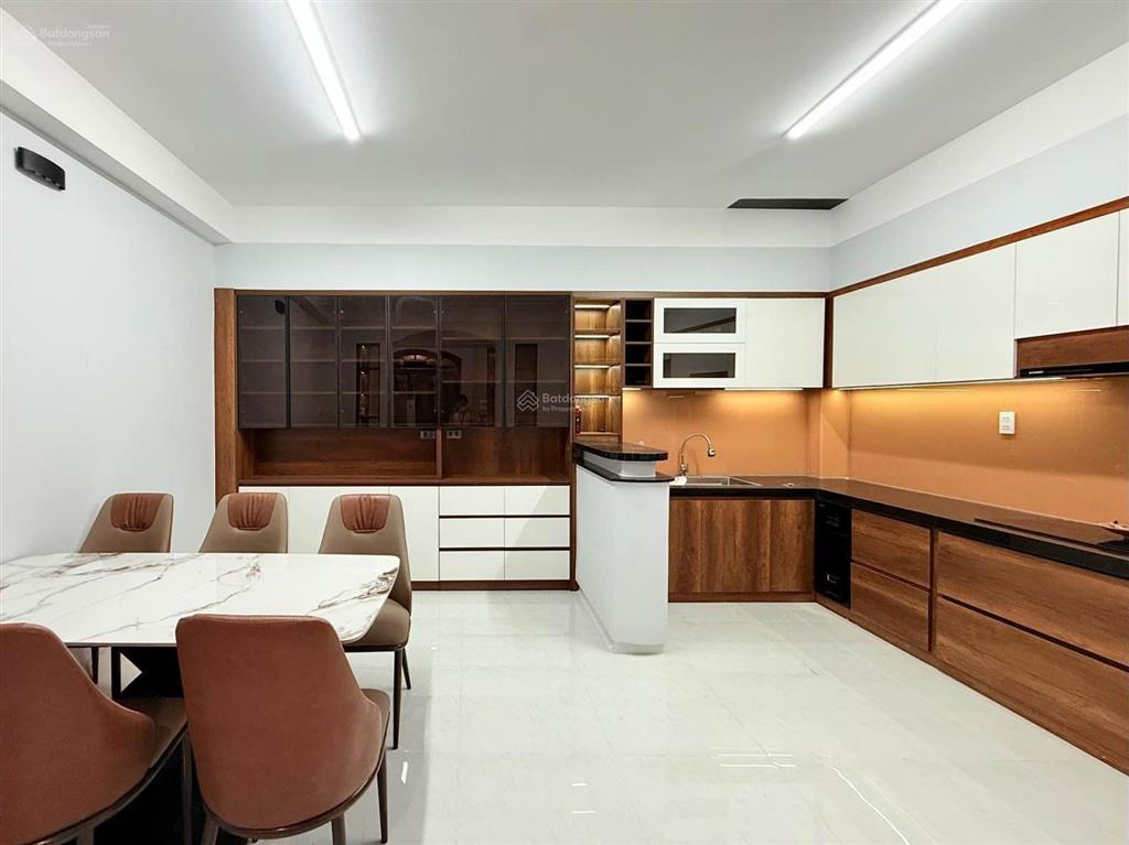 Bán nr 4pn, 4wc tại 48 hồ biểu chánh, 11,7 tỷ, 52m2 giá ưu đãi