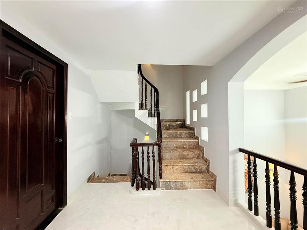 Bán nr 4pn, 4wc tại 48 hồ biểu chánh, 11,7 tỷ, 52m2 giá ưu đãi