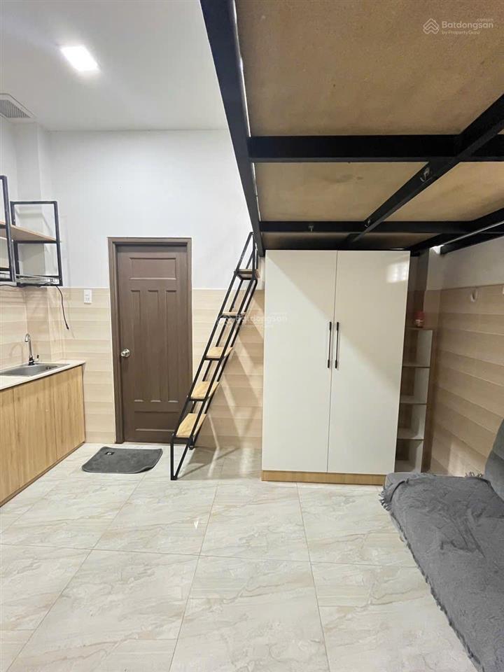 Duplex cho thuê full nội thất, thang máy ngay hẻm oto ngay đường ngô quyền, 5tr dá siêu hời