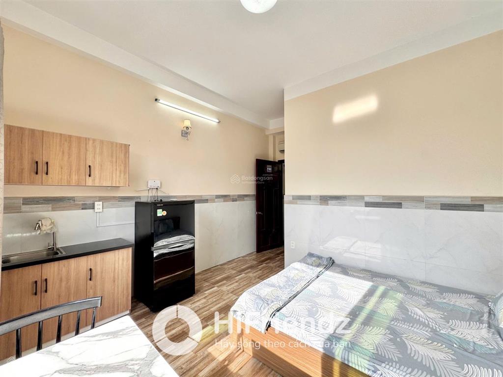 Cho thuê cc mini, 27m2, giá ưu đãi 5,5 triệu, ở nguyễn thị nhỏ, free xe, thang máy