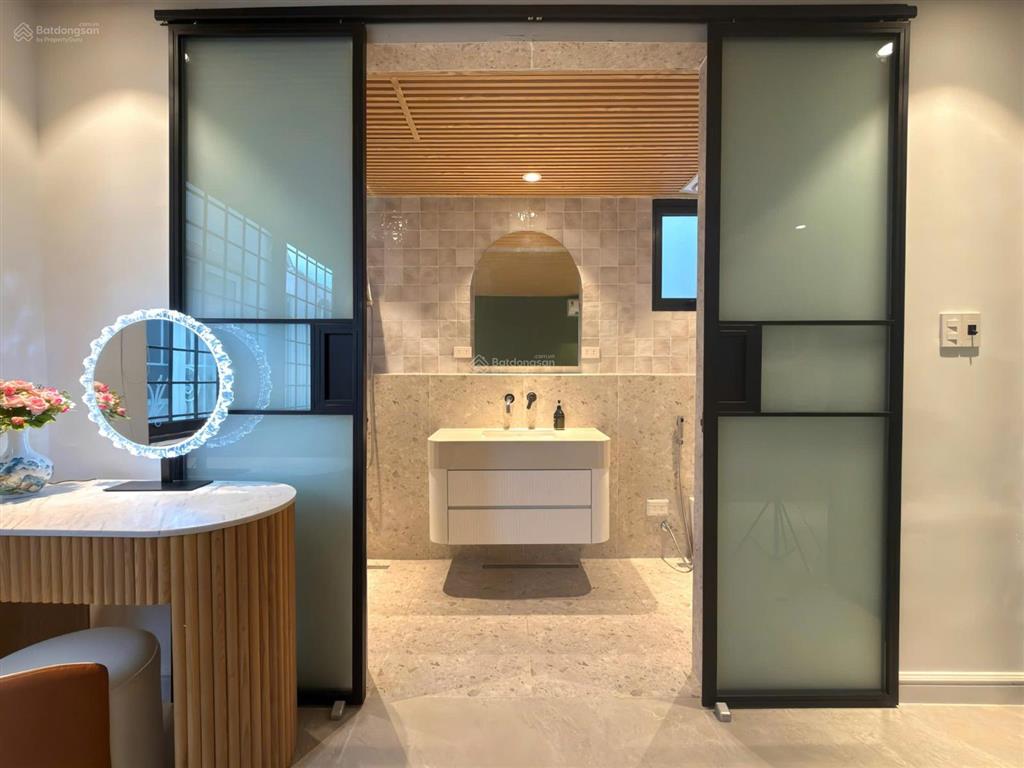 Modern boutique studio | 5min walk to my khe beach