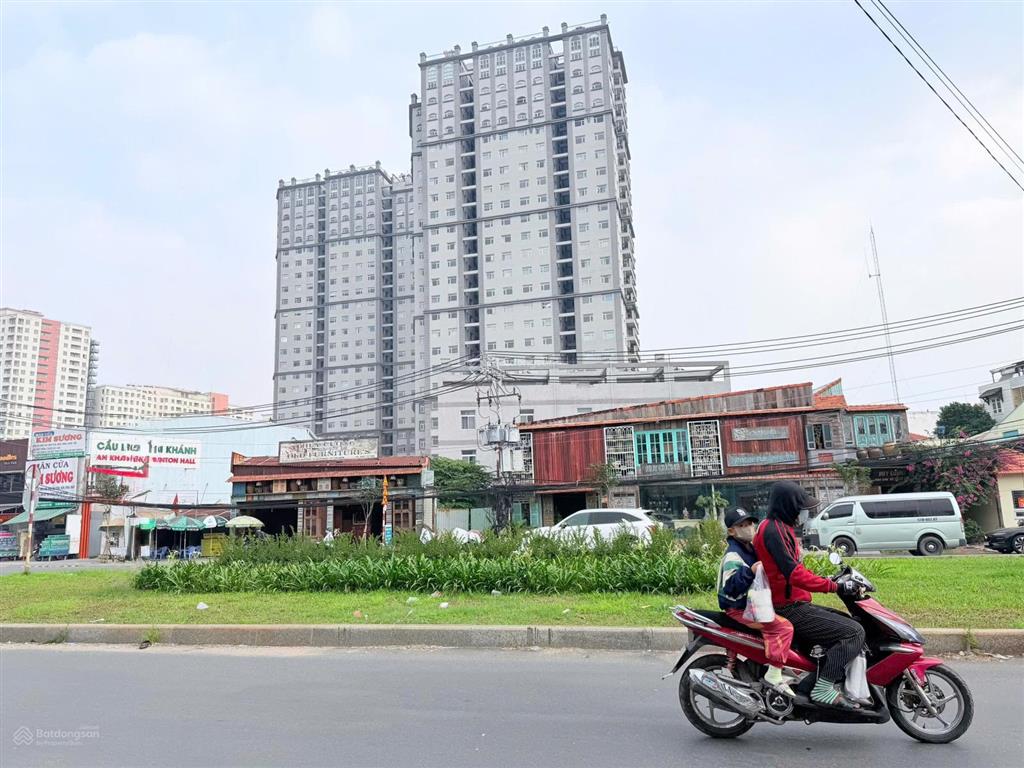 Biểu tượng q2  mt lương định của ngay tthc mới tphcm  696,5m²  360tr/m2, xd hầm 12 tầng  250 tỷ