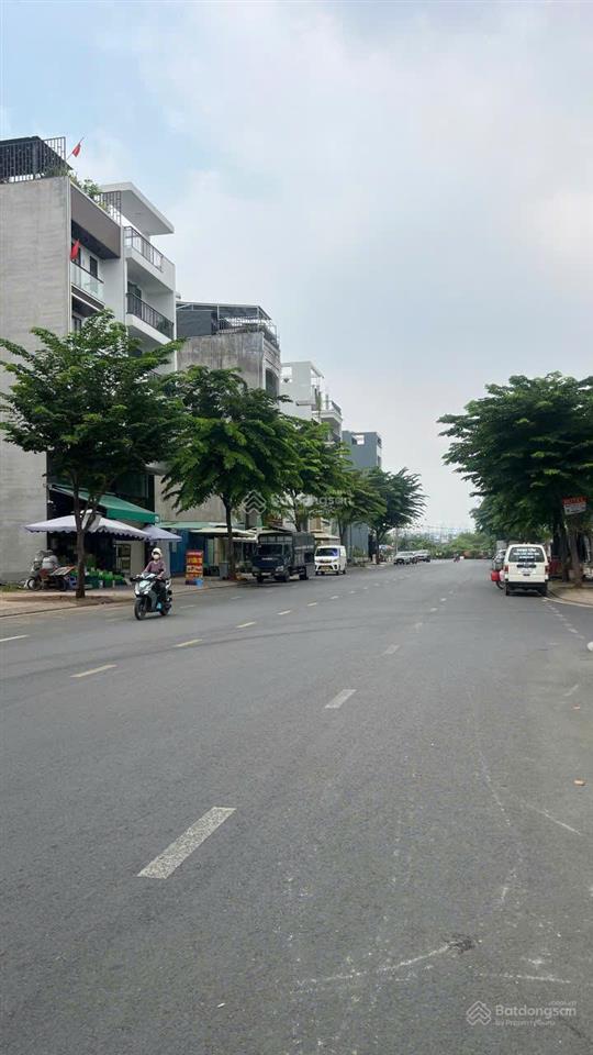 Ngay nhà ga metro thủ thiêm, mt đường pham văn ngôn, quận 2 10 x 14m, ctxd hầm + 6 tầng, 52 tỷ