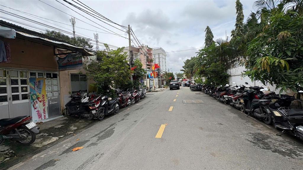 Giá hời an phú, góc 2mt đường đoàn hữu trưng, an phú q2 view sông sg, 500m2 (18x35m) giá 136tr/m2