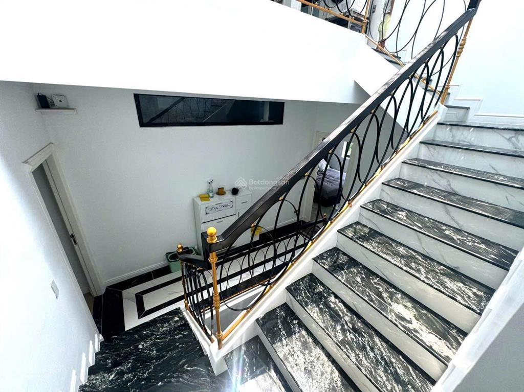 Biệt thự đẹp liền kề tthc thủ thiêm trục bờ sông trần não, 8x23m (184m²) xd 5 tầng, giá chỉ 52 tỷ