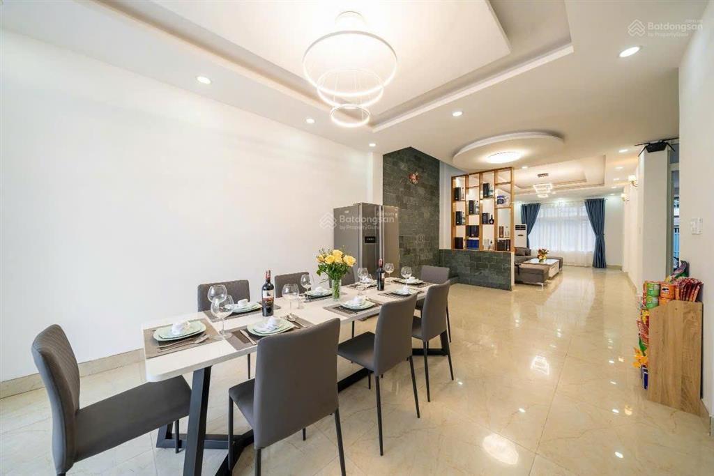 Biệt thự hồ bơi mt nguyễn bá huân, thảo điền 4 tầng, 208m2 (7,5x27m), hđt 90tr/tháng