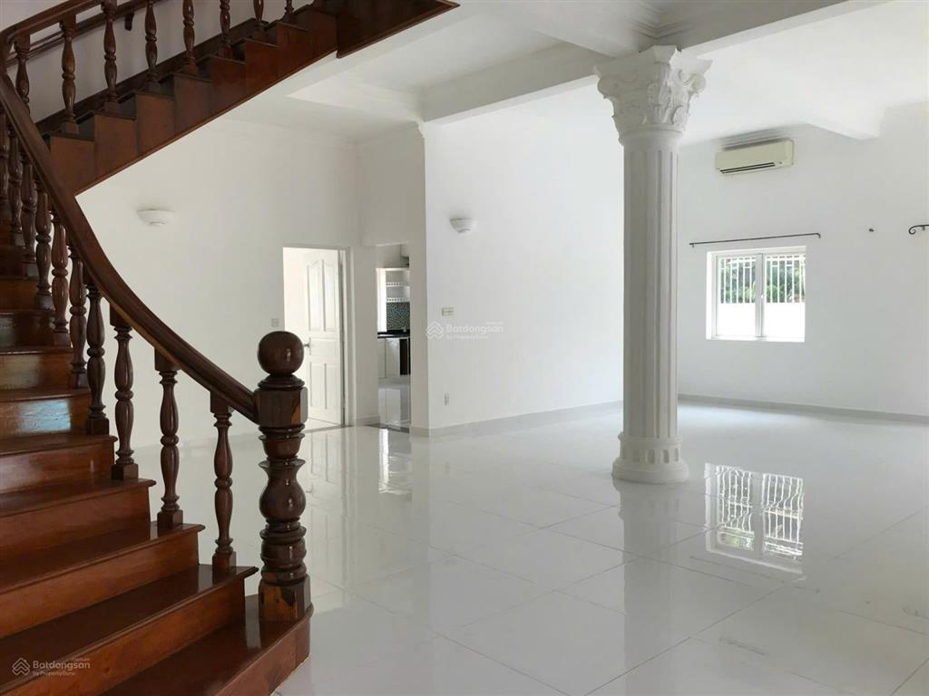 Góc 2 mặt tiền, biệt thự châu âu nguyễn văn hưởng, thảo điền 524m2 (30 x 20m) 120 tỷ, hđt 200tr/th