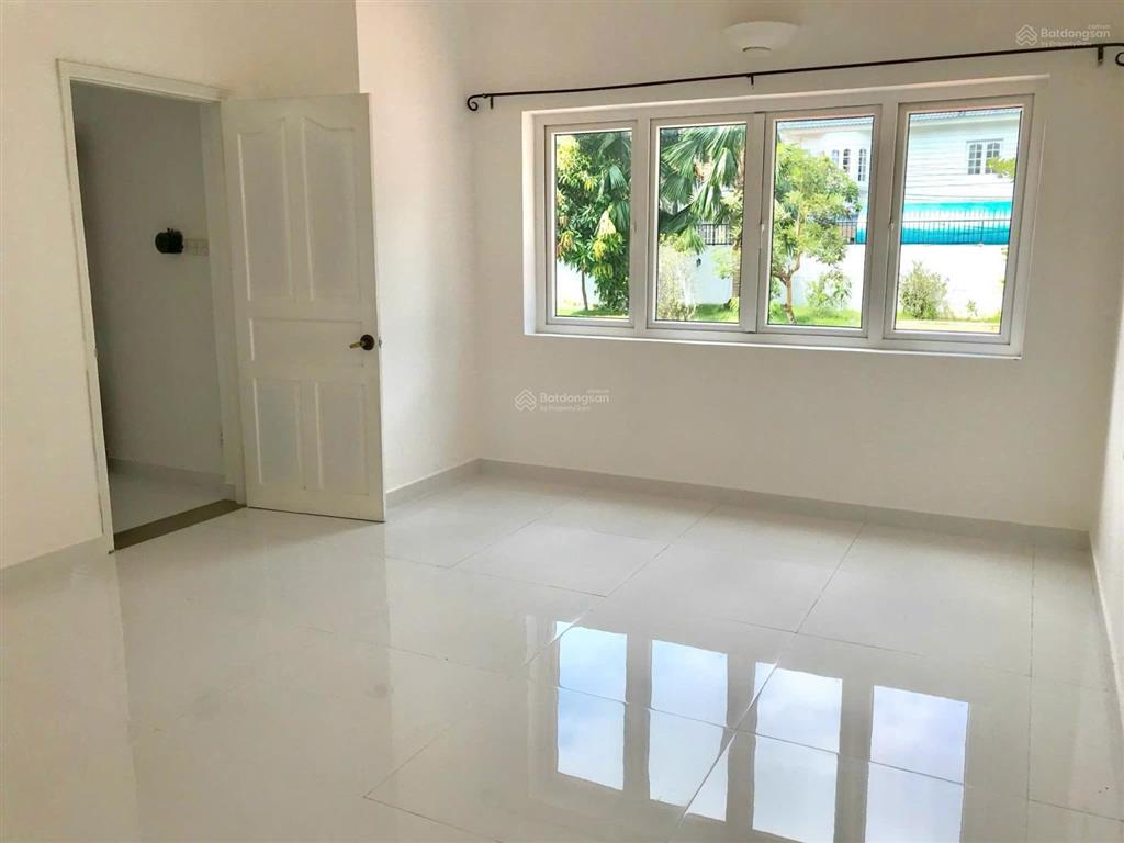 Góc 2 mặt tiền, biệt thự châu âu nguyễn văn hưởng, thảo điền 524m2 (30 x 20m) 120 tỷ, hđt 200tr/th